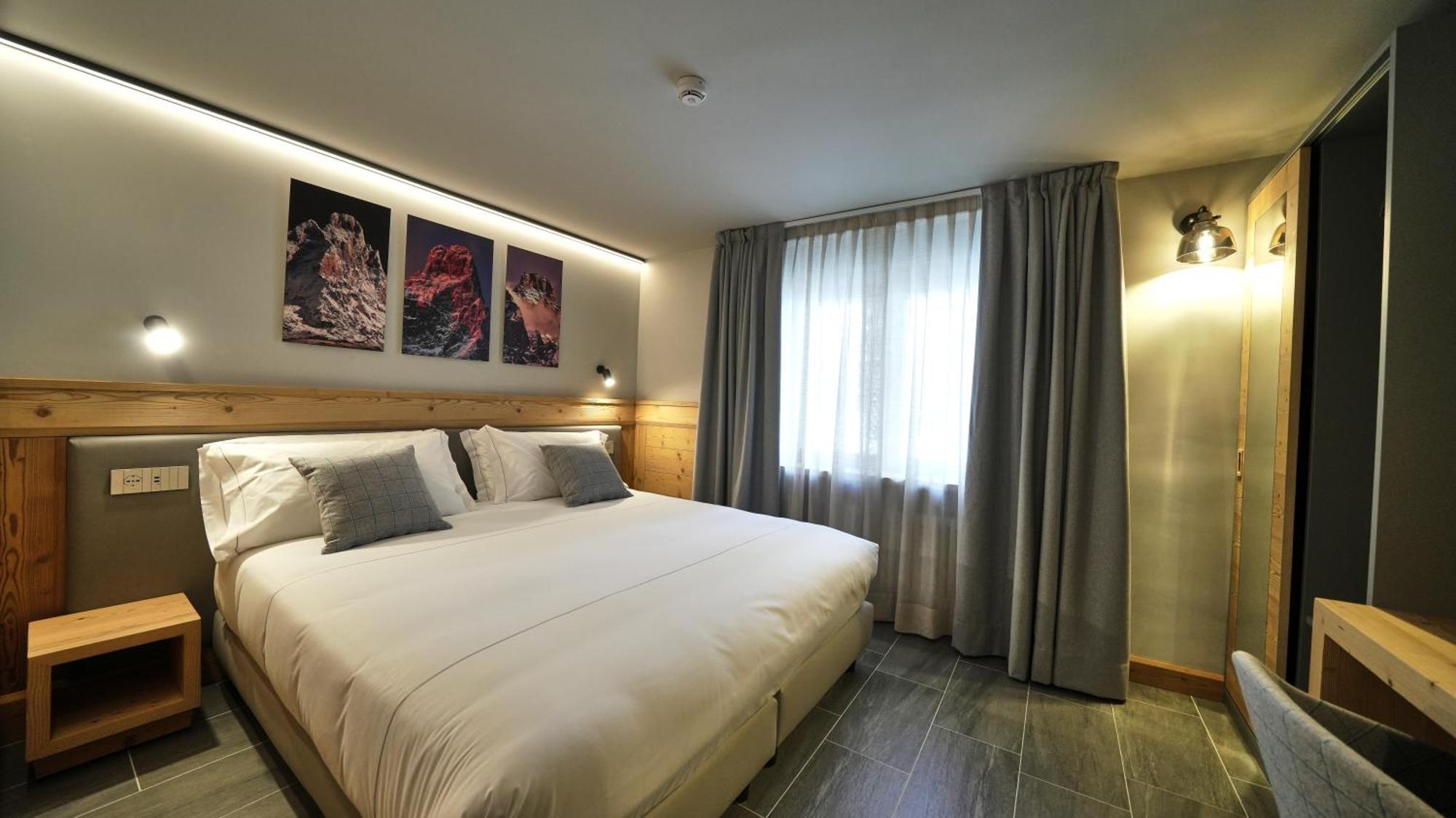Hotel Perruquet Breuil-Cervinia Exteriör bild