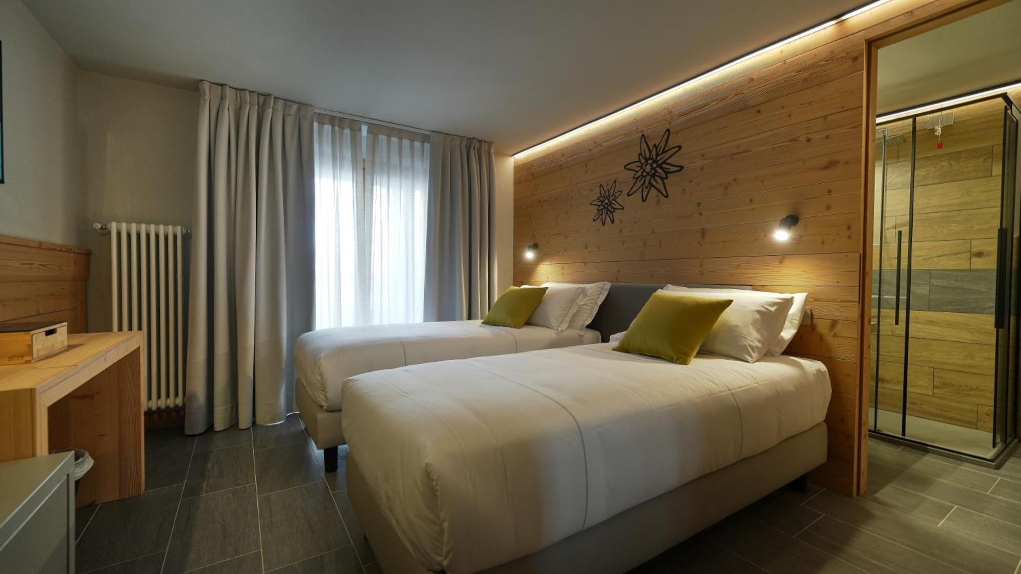 Hotel Perruquet Breuil-Cervinia Exteriör bild